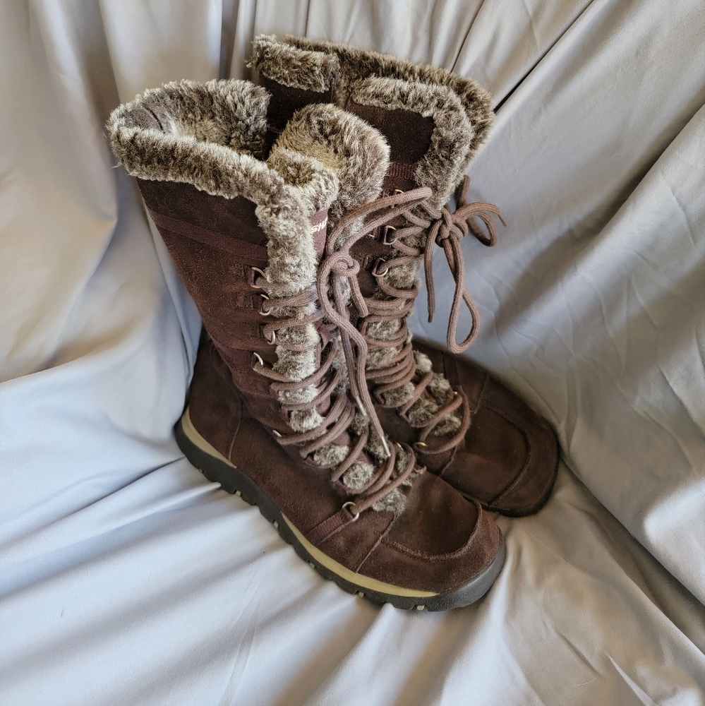 Sketchers boots . Grand jams unlimited